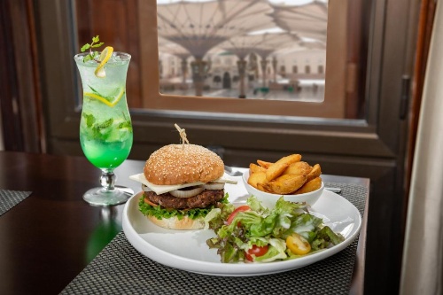 Taiba Front Hotel image 19